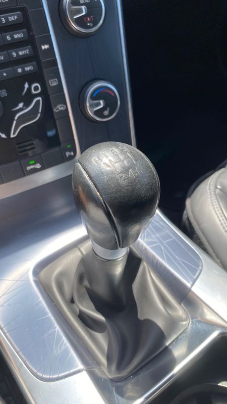 volvo-v60-2012-diesel-1560cc