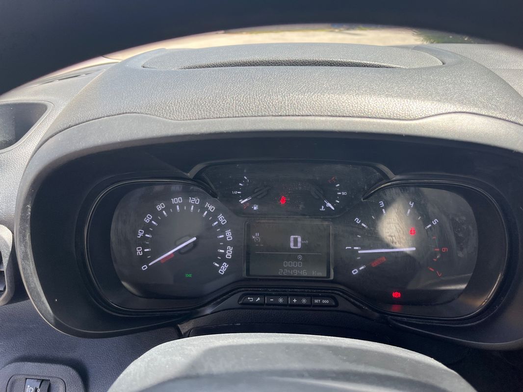 citroen-berlingo-2022-diesel-1499cc