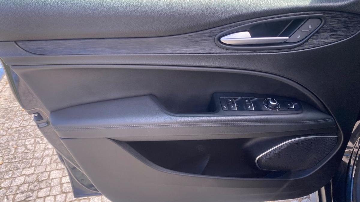 alfa-romeo-stelvio-2019-diesel-2143cc