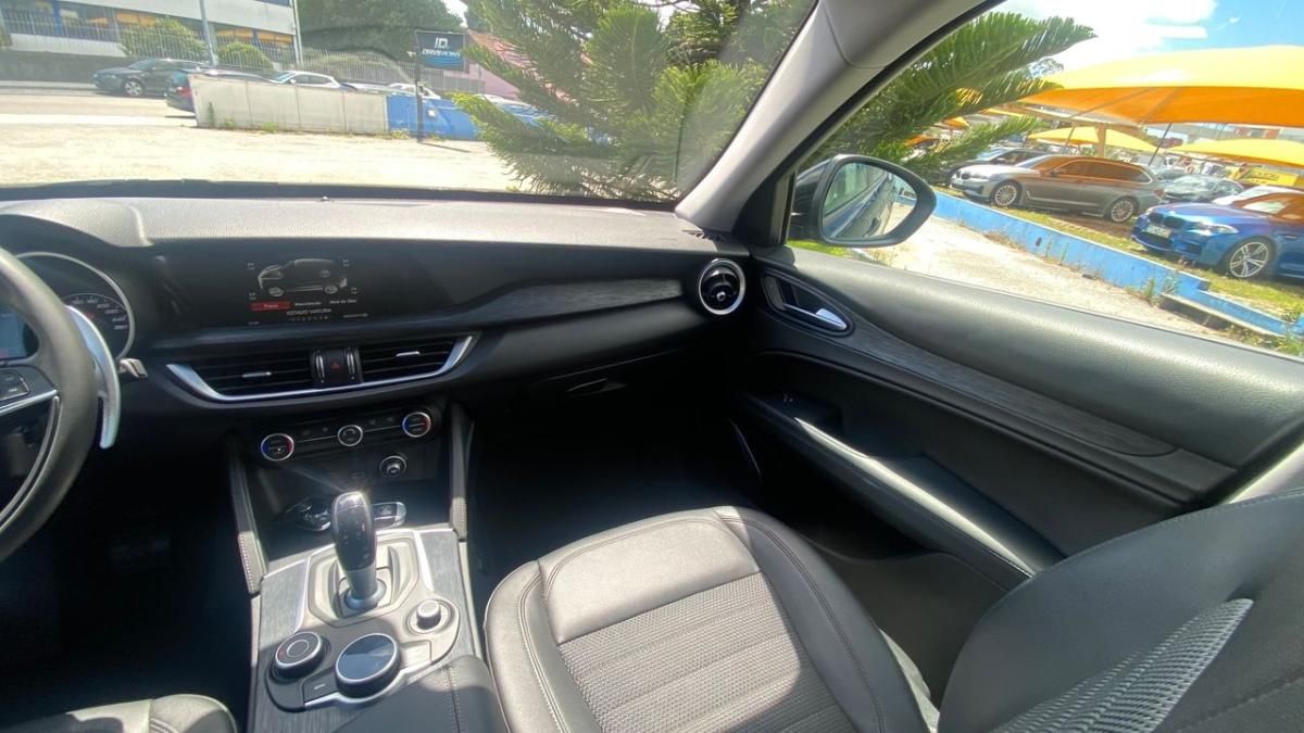 alfa-romeo-stelvio-2019-diesel-2143cc