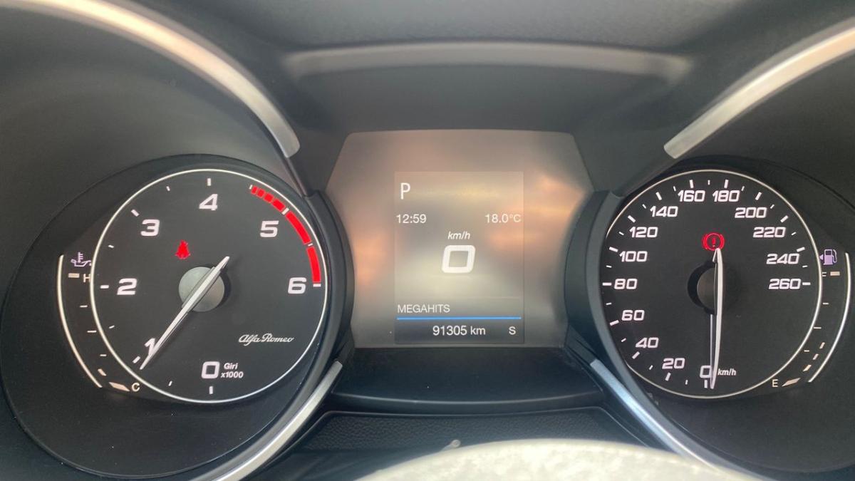 alfa-romeo-stelvio-2019-diesel-2143cc