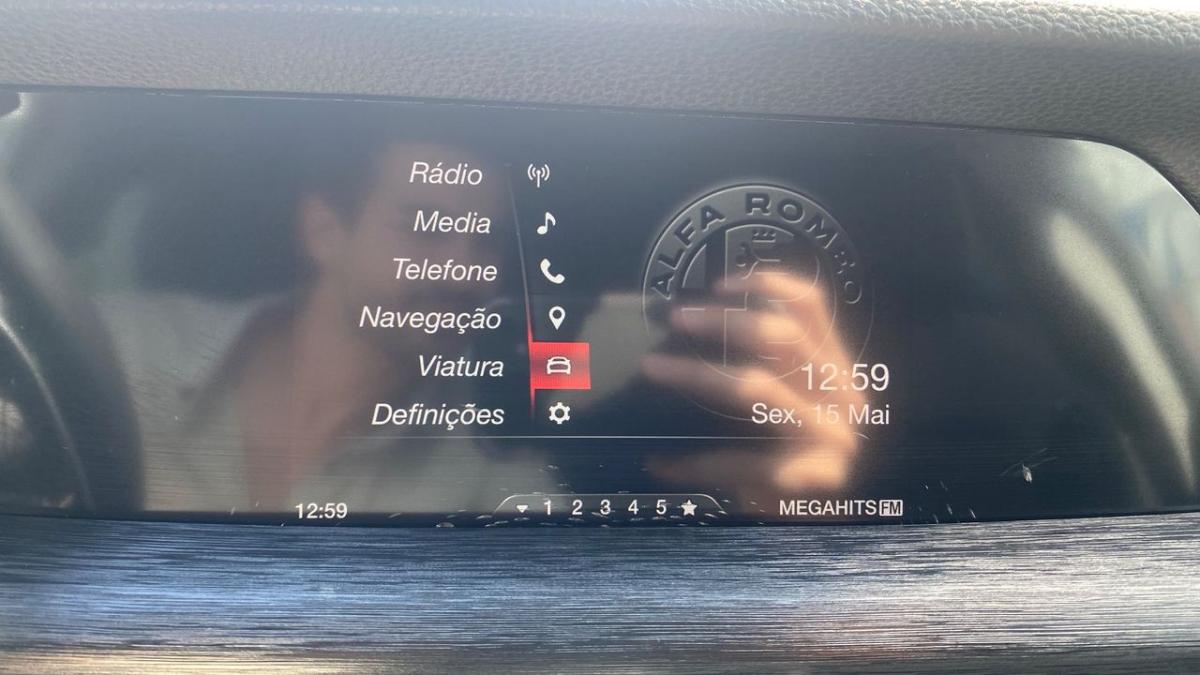 alfa-romeo-stelvio-2019-diesel-2143cc