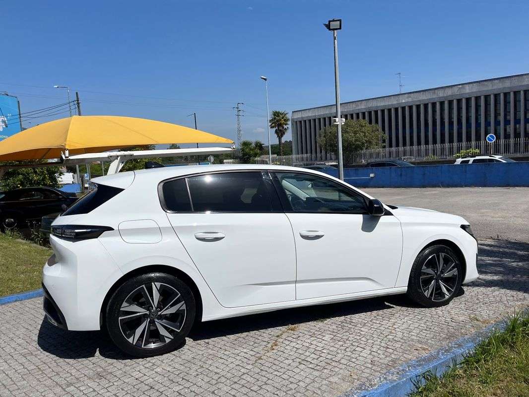 peugeot-308-2022-diesel-1499cc