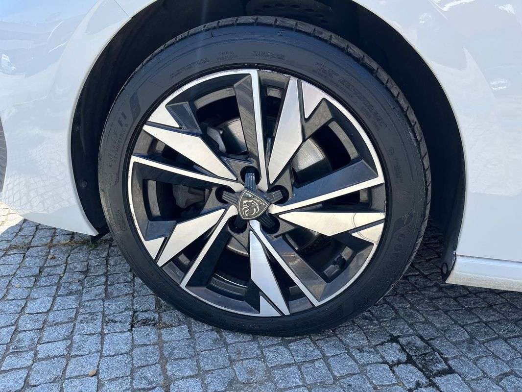 peugeot-308-2022-diesel-1499cc