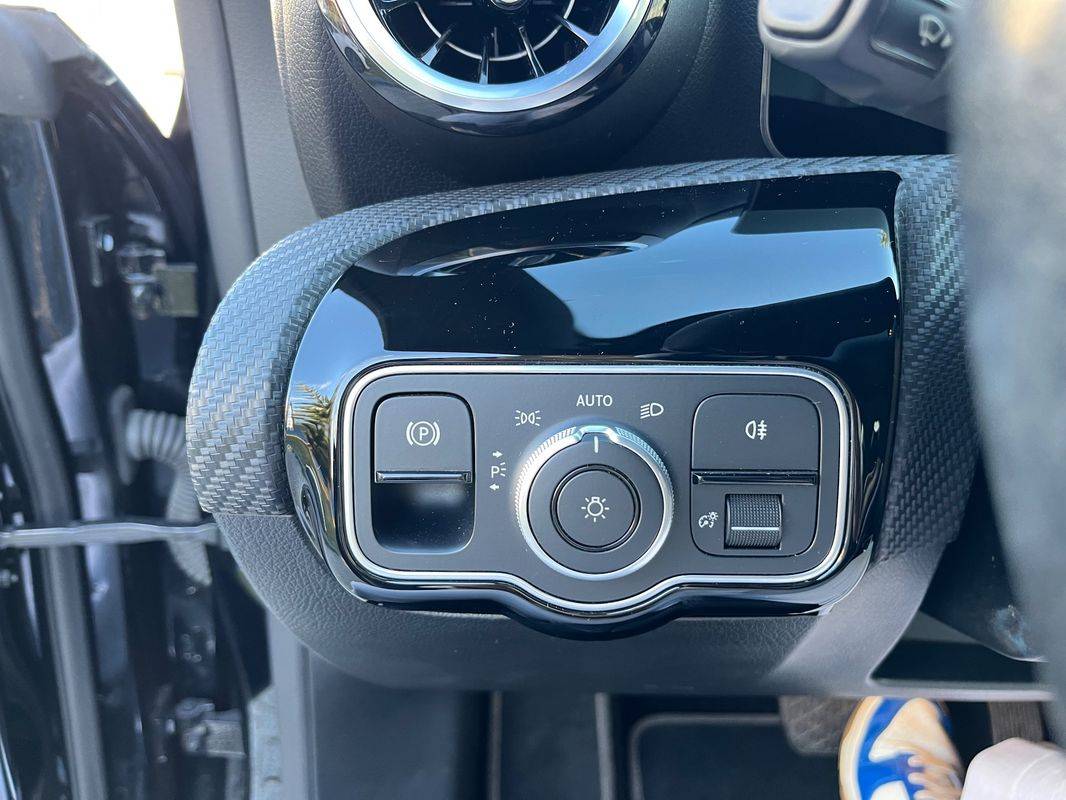 mercedes-benz-cla-2024-hibrido-a-gasolina-1332cc