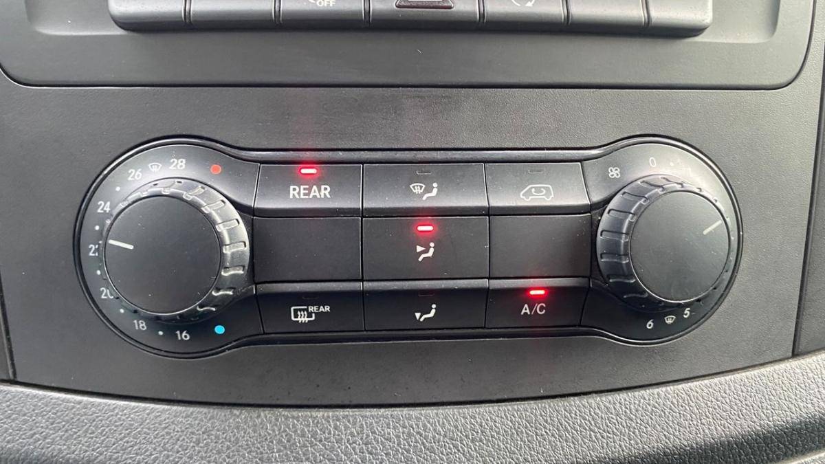 mercedes-benz-vito-2021-diesel-1950cc