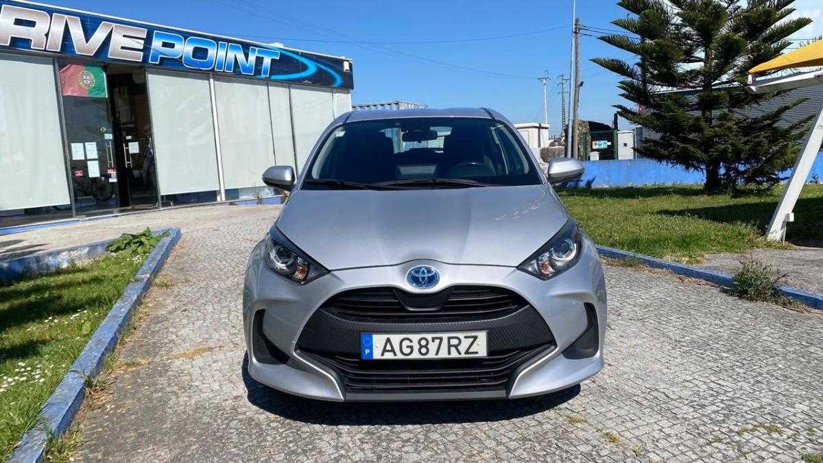 toyota-yaris-2021-hibrido-a-gasolina-1490cc