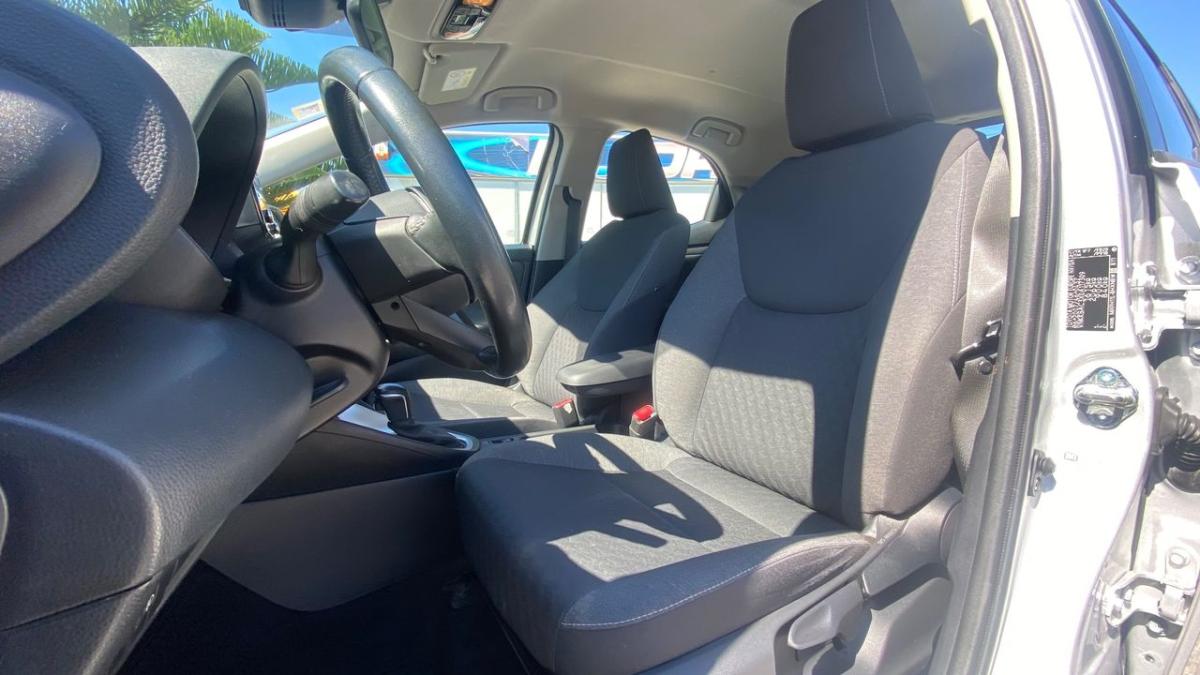 toyota-yaris-2021-hibrido-a-gasolina-1490cc