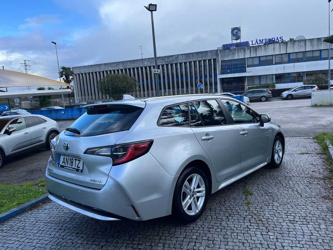toyota-corolla-2022-hibrido-a-gasolina-1798cc