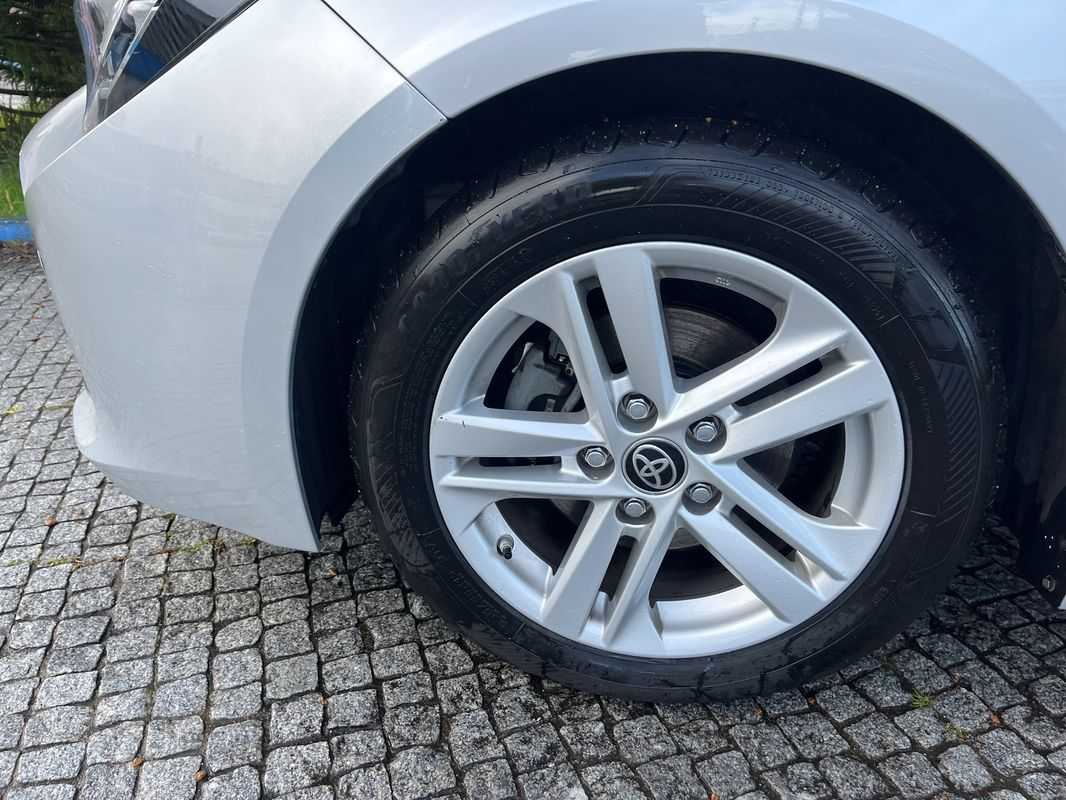 toyota-corolla-2022-hibrido-a-gasolina-1798cc