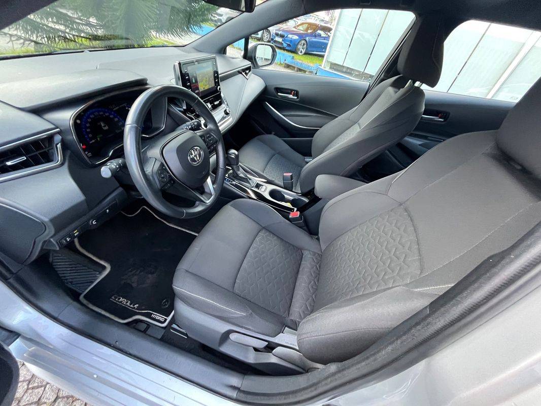 toyota-corolla-2022-hibrido-a-gasolina-1798cc
