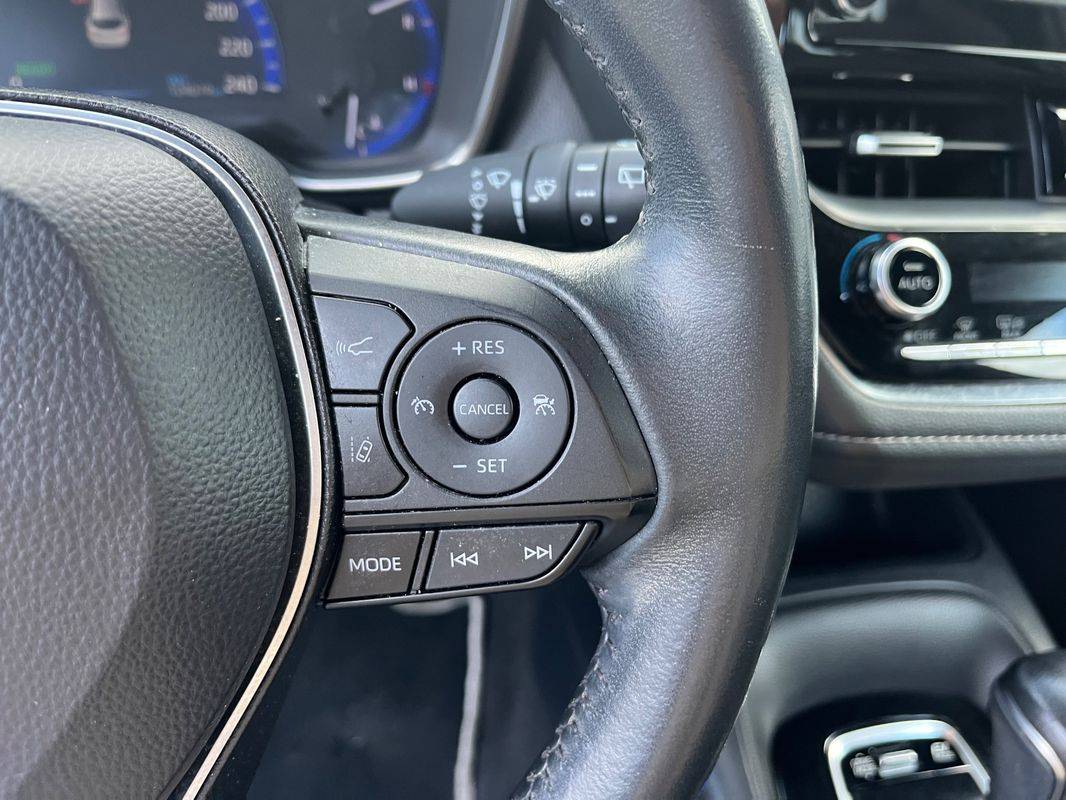 toyota-corolla-2022-hibrido-a-gasolina-1798cc