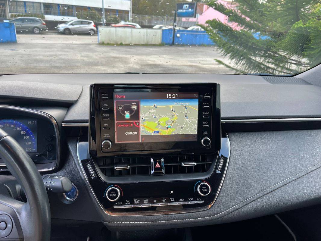 toyota-corolla-2022-hibrido-a-gasolina-1798cc