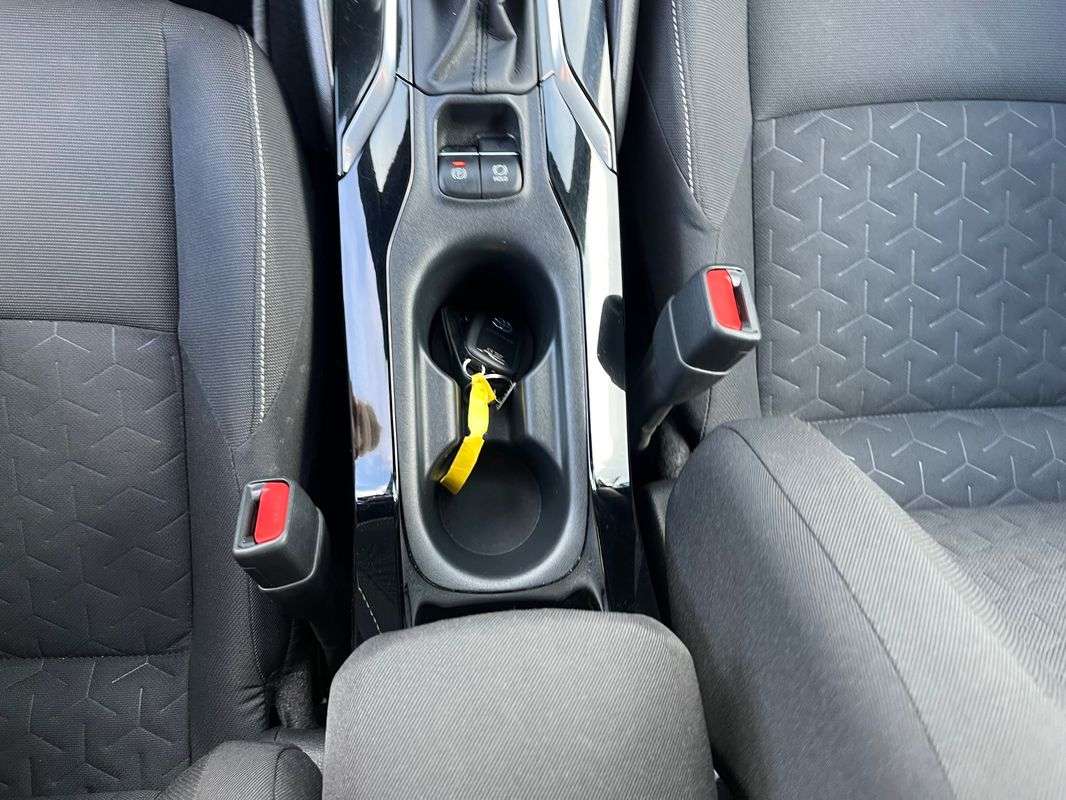 toyota-corolla-2022-hibrido-a-gasolina-1798cc