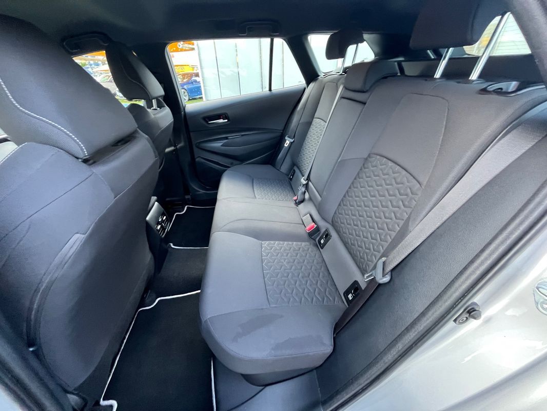 toyota-corolla-2022-hibrido-a-gasolina-1798cc