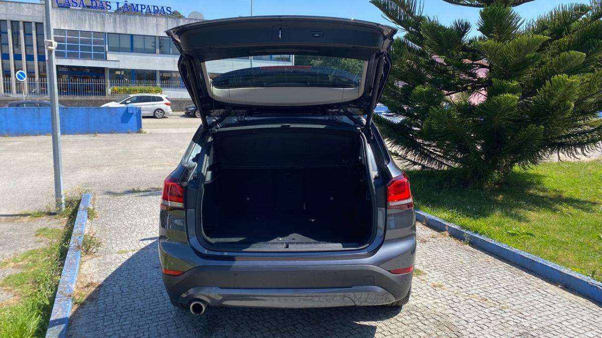bmw-x1-2021-hibrido-a-gasolina-1499cc
