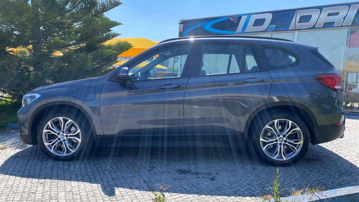 bmw-x1-2021-hibrido-a-gasolina-1499cc