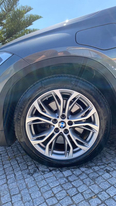 bmw-x1-2021-hibrido-a-gasolina-1499cc