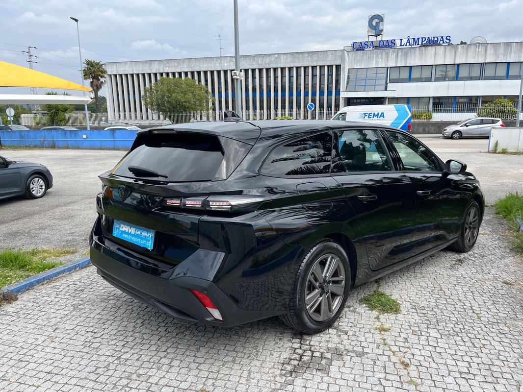 peugeot-308-sw-2022-diesel-1499cc
