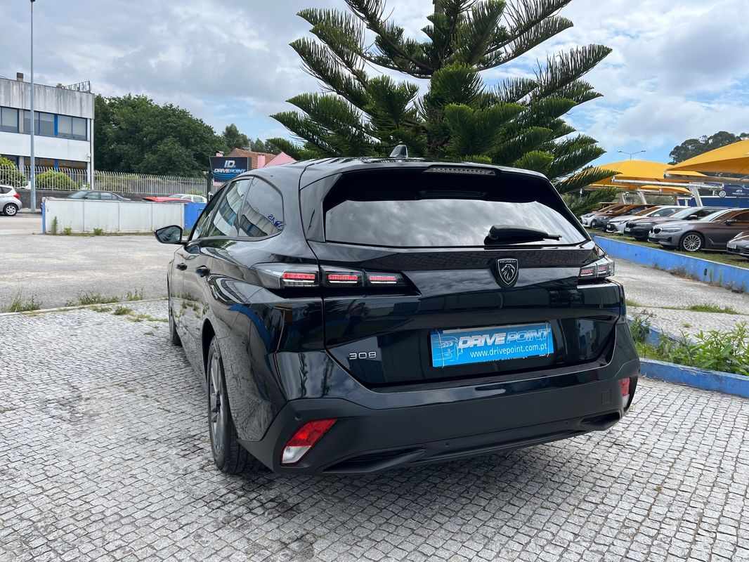 peugeot-308-sw-2022-diesel-1499cc