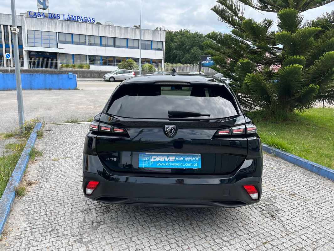 peugeot-308-sw-2022-diesel-1499cc