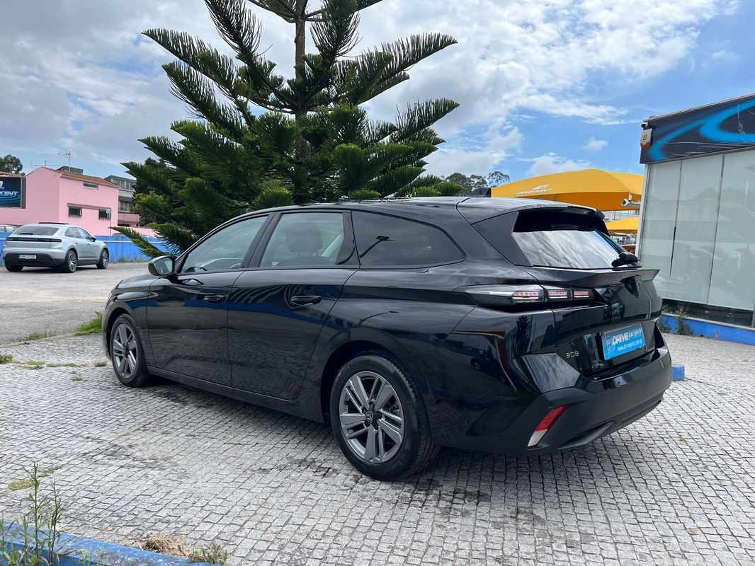 peugeot-308-sw-2022-diesel-1499cc