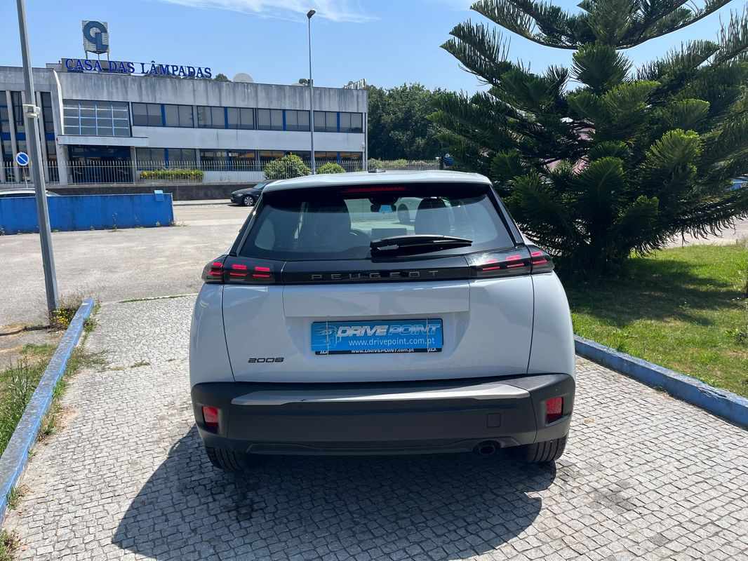 peugeot-2008-2025-gasolina-1199cc