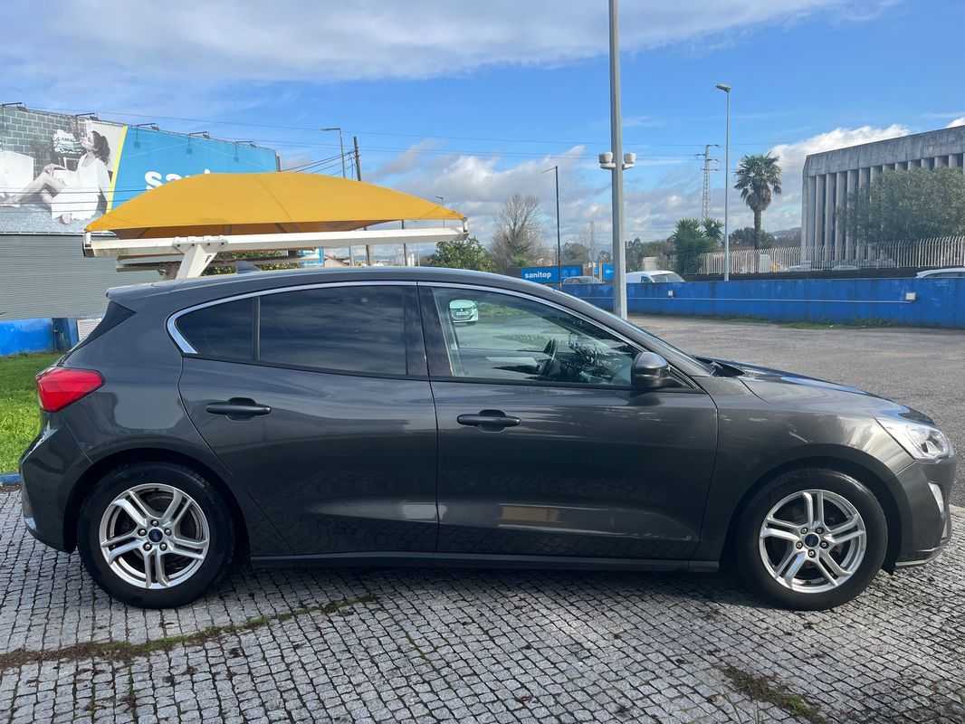 ford-focus-2019-diesel-1499cc