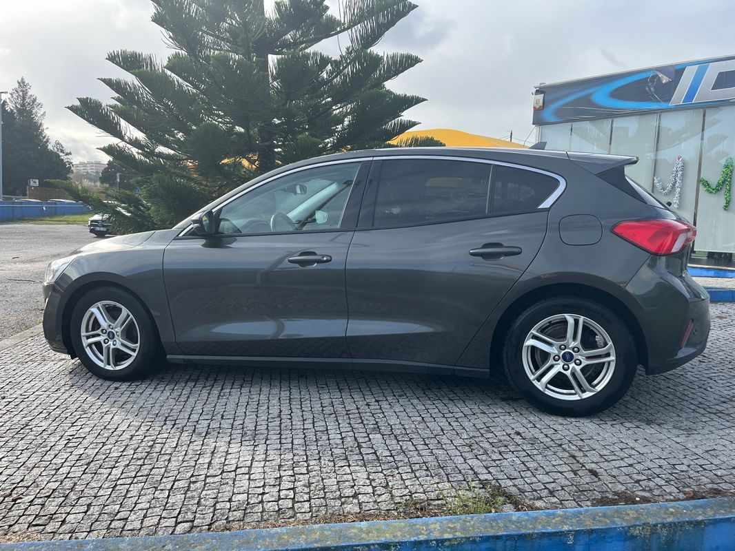 ford-focus-2019-diesel-1499cc