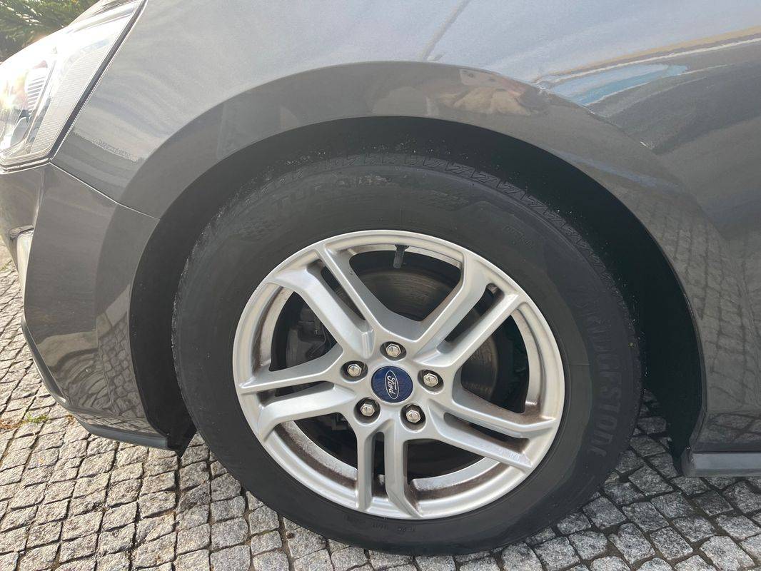ford-focus-2019-diesel-1499cc