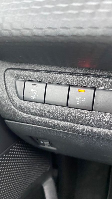peugeot-208-2019-gasolina-1199cc