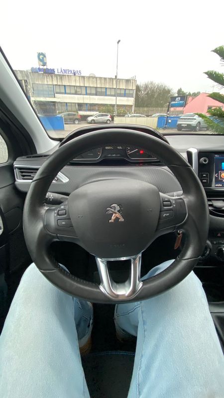 peugeot-208-2019-gasolina-1199cc