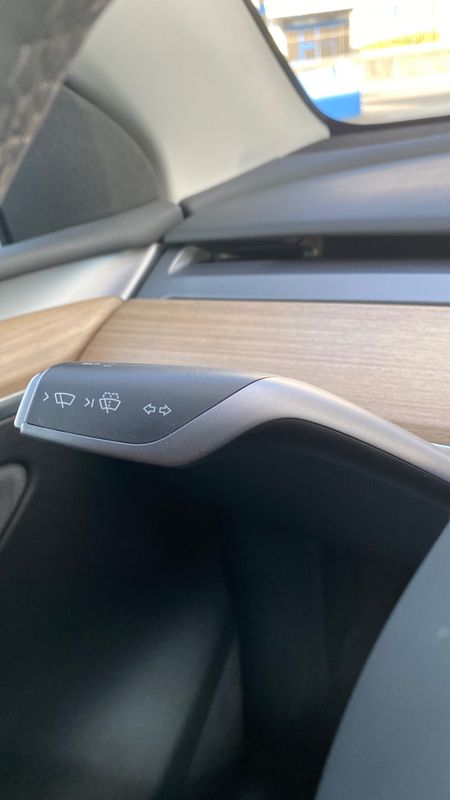 tesla-model-y-2023-eletrico-0cc