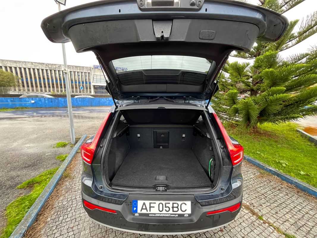 volvo-xc40-2021-hibrido-a-gasolina-1477cc