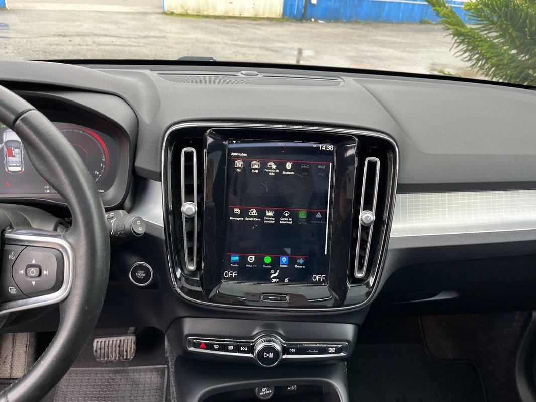 volvo-xc40-2021-hibrido-a-gasolina-1477cc
