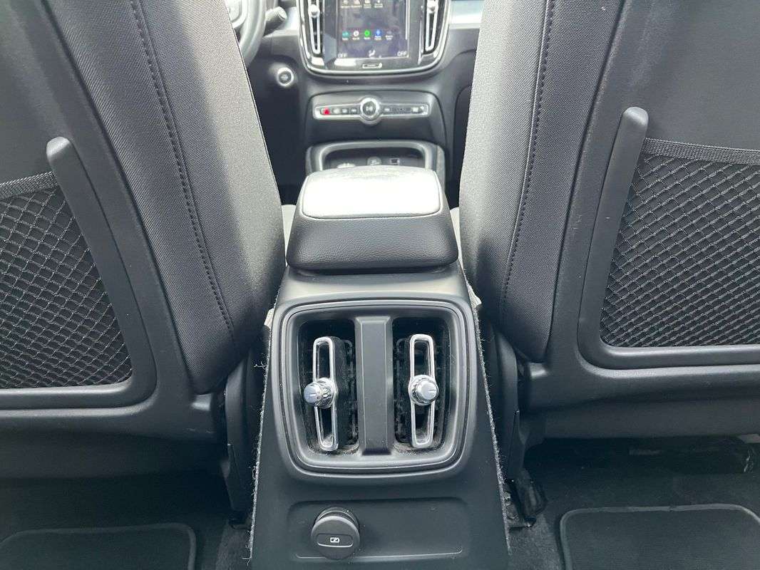 volvo-xc40-2021-hibrido-a-gasolina-1477cc