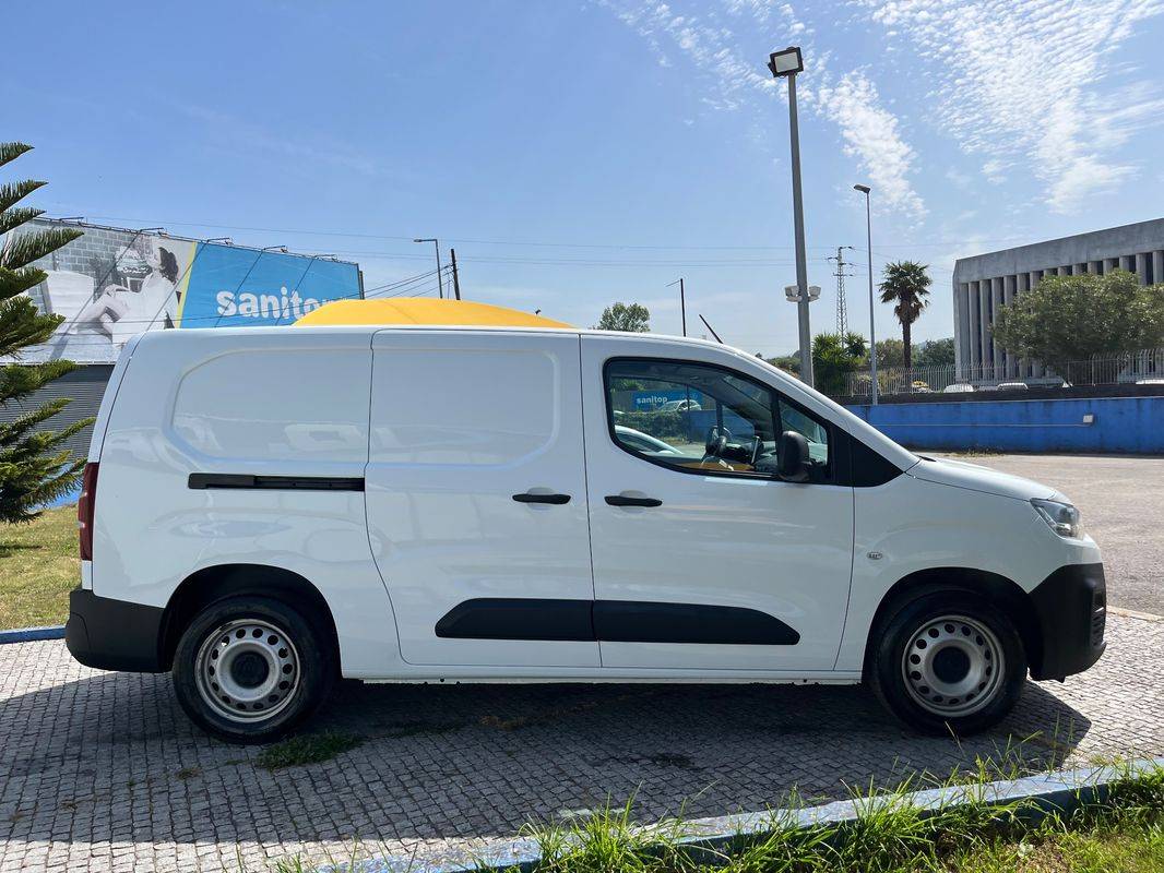 citroen-berlingo-2021-diesel-1499cc