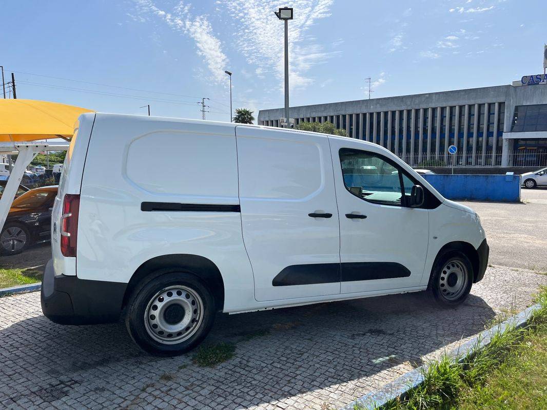 citroen-berlingo-2021-diesel-1499cc