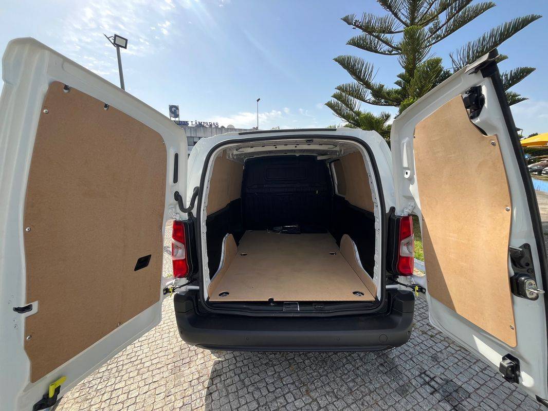 citroen-berlingo-2021-diesel-1499cc