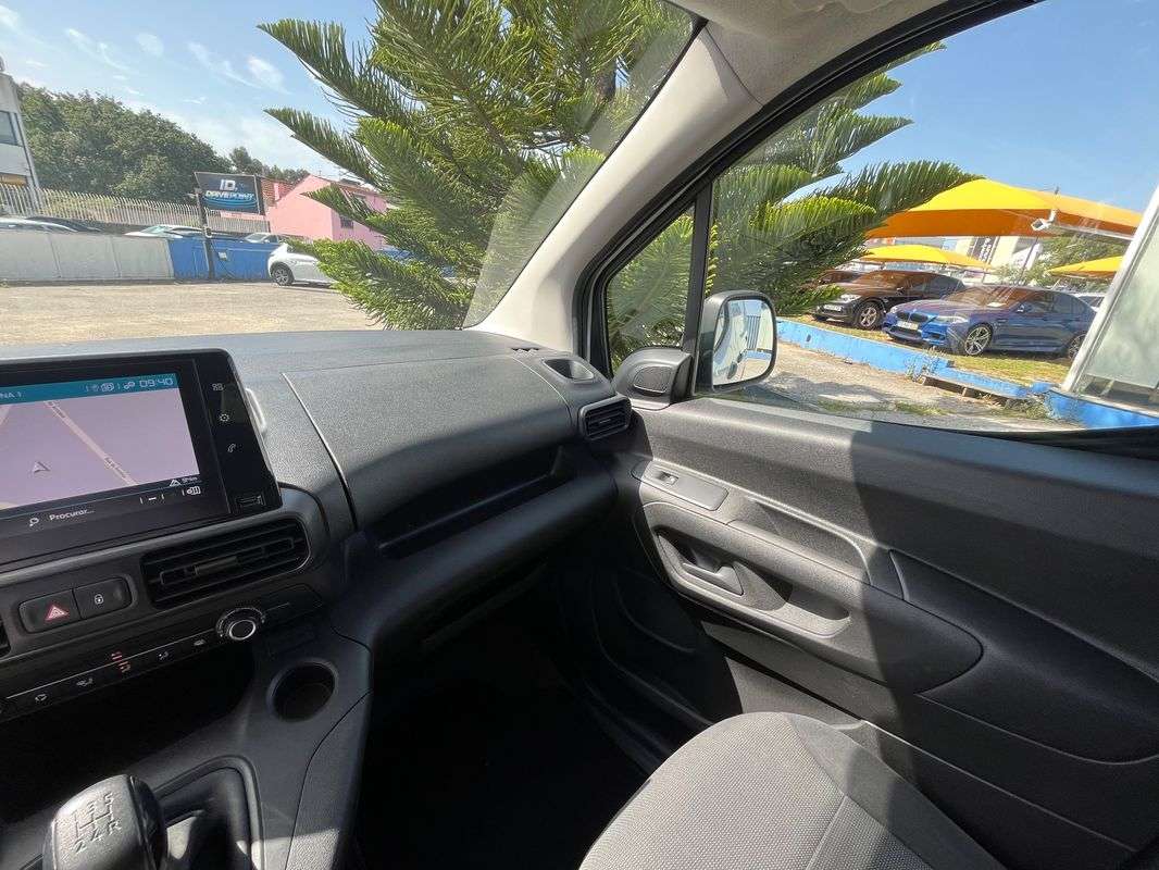 citroen-berlingo-2021-diesel-1499cc