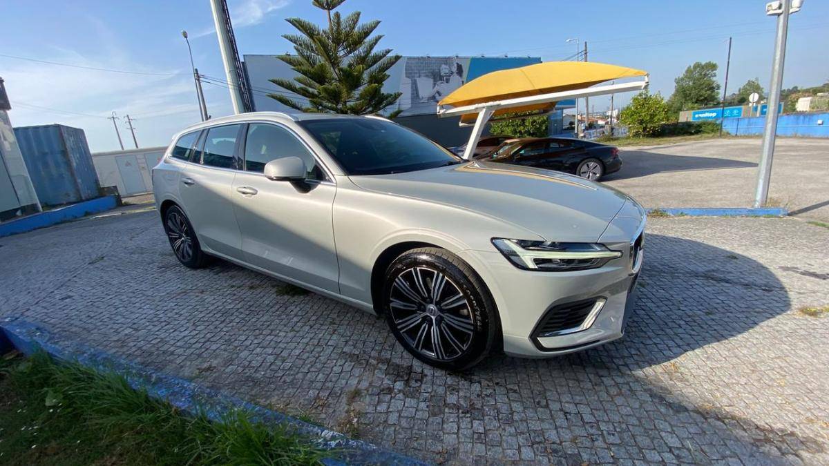volvo-v60-2021-hibrido-a-gasolina-1969cc