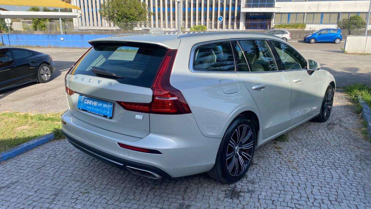 volvo-v60-2021-hibrido-a-gasolina-1969cc