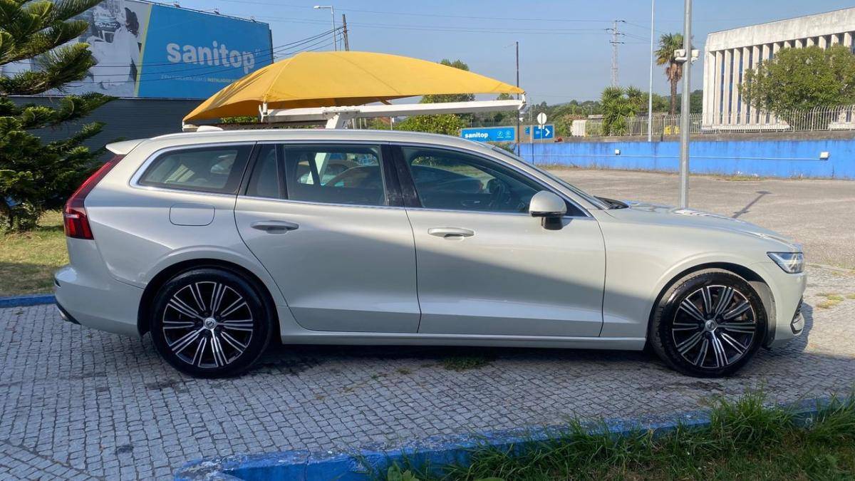 volvo-v60-2021-hibrido-a-gasolina-1969cc