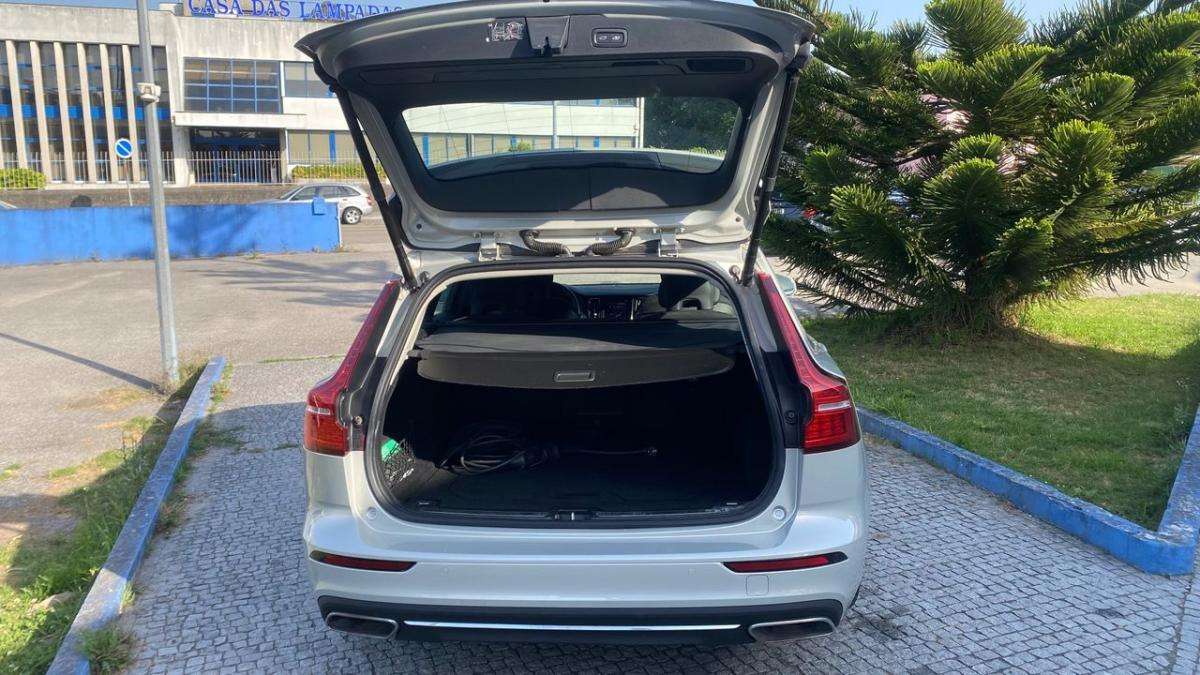 volvo-v60-2021-hibrido-a-gasolina-1969cc
