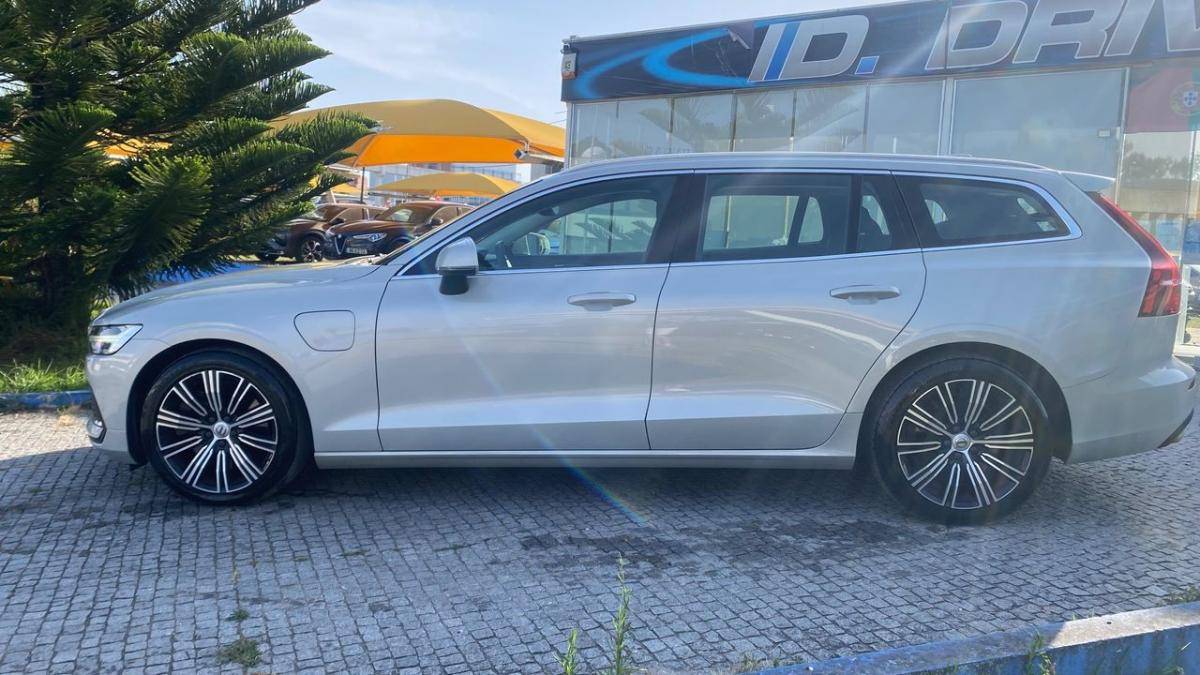volvo-v60-2021-hibrido-a-gasolina-1969cc