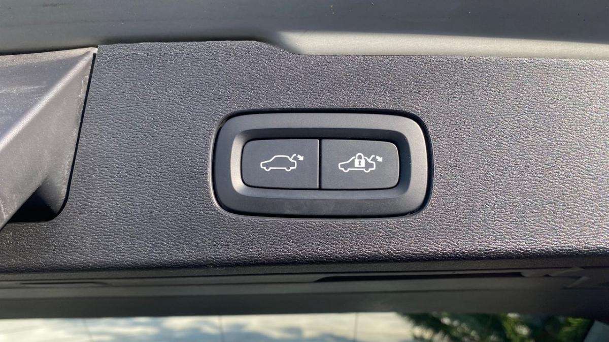 volvo-v60-2021-hibrido-a-gasolina-1969cc