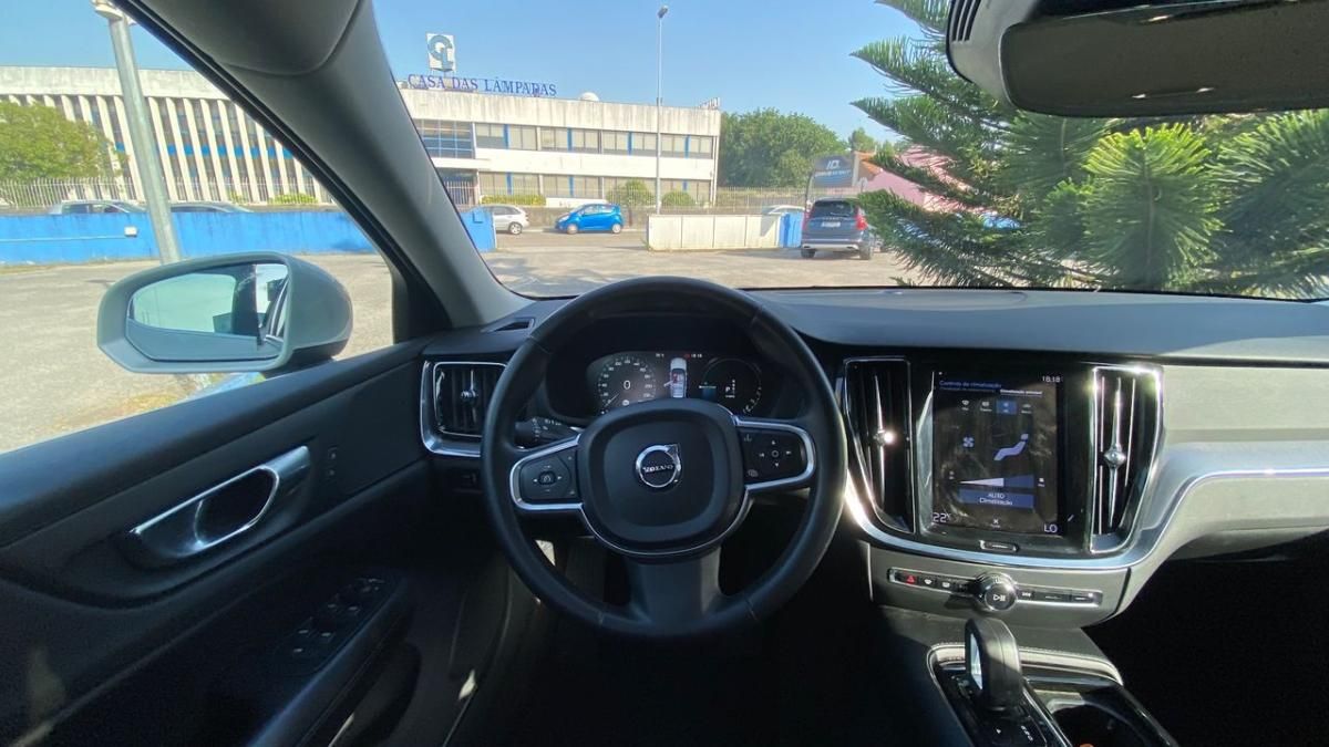 volvo-v60-2021-hibrido-a-gasolina-1969cc