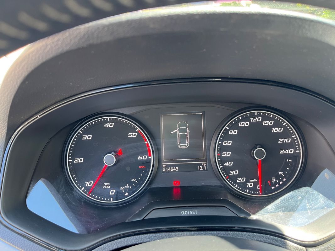 seat-arona-2019-diesel-1598cc