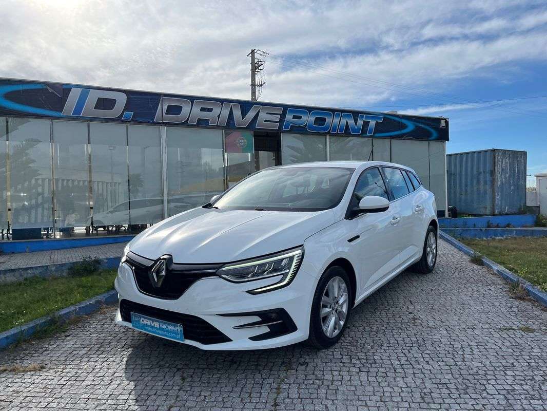 renault-megane-sport-tourer-2023-diesel-1461cc