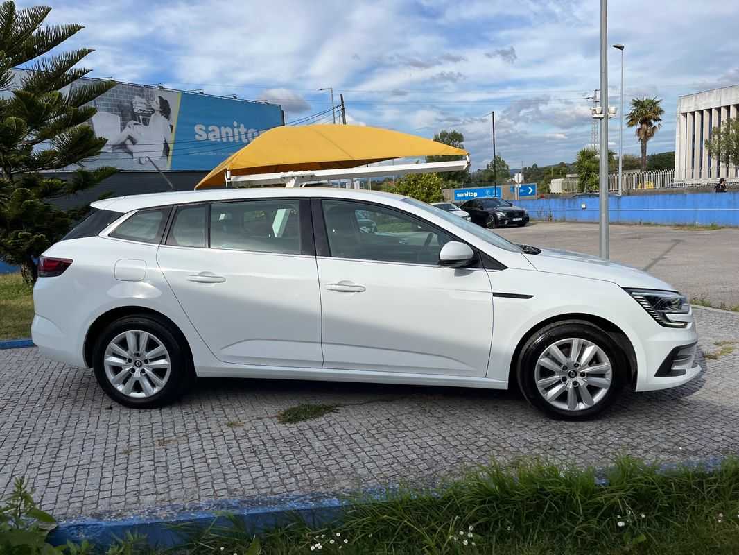 renault-megane-sport-tourer-2023-diesel-1461cc